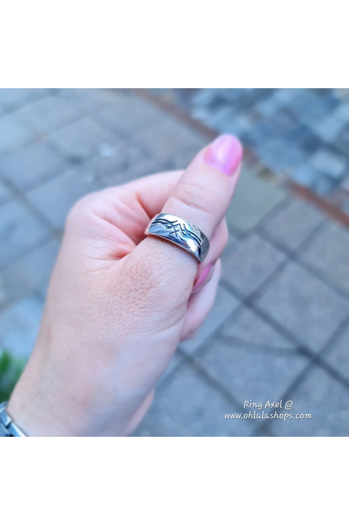 Axel Silver Ring