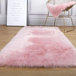 Square-shaped, soft, long pile Faux Fur mat-Suede Fabric bottom-Bedside decorative mat-pink 45 x 45 cm